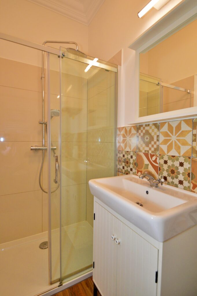 2 pokojowe mieszkanie/centrum/po remoncie/parking - zdjęcie 8