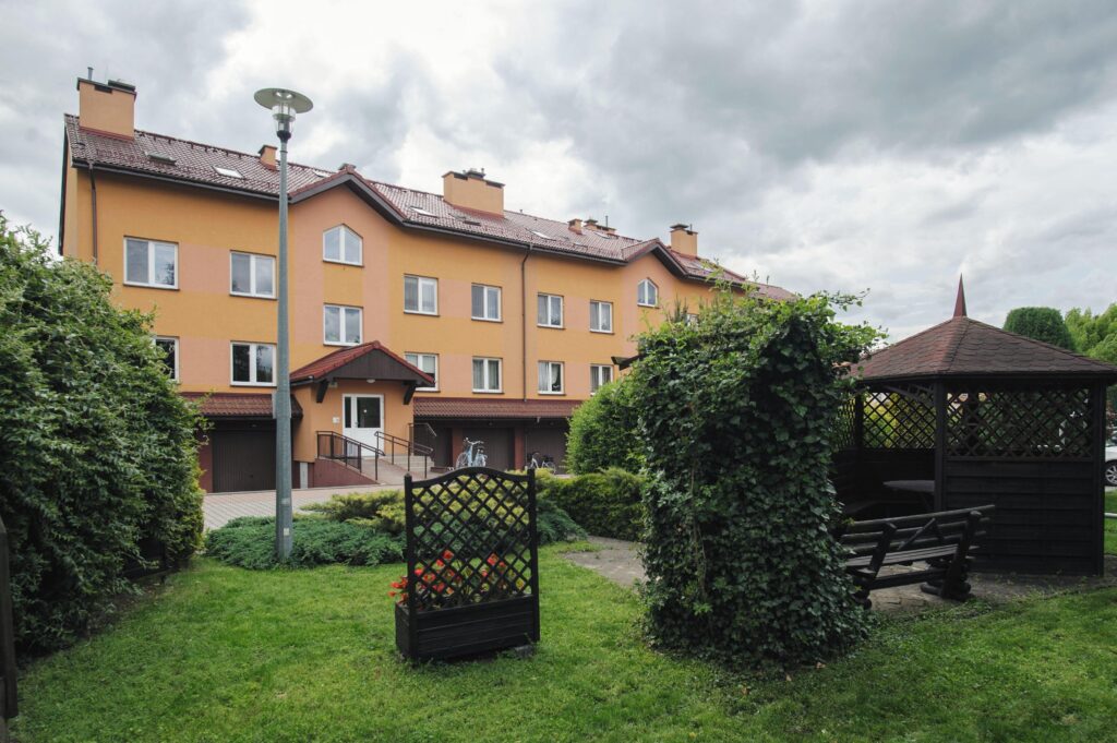 Rezerwacja. Rozkładowe mieszkanie - zdjęcie 9