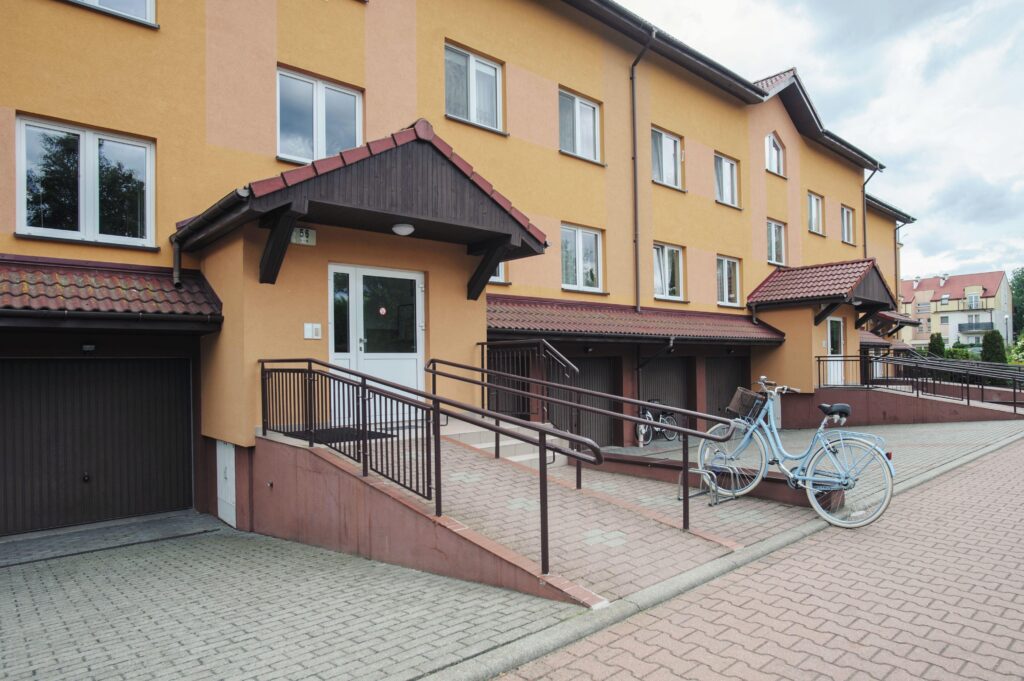 Rezerwacja. Rozkładowe mieszkanie - zdjęcie 11