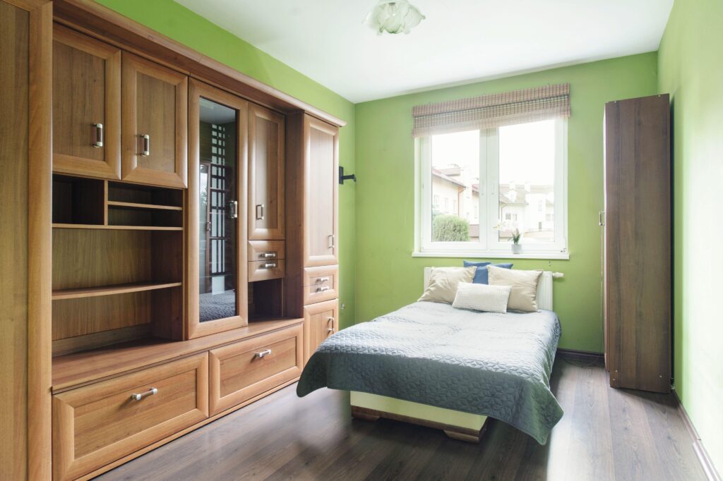 Rezerwacja. Rozkładowe mieszkanie - zdjęcie 2