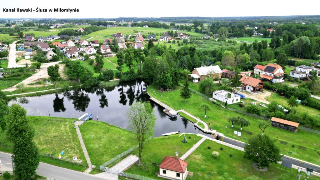 Na sprzedaż działki z widokiem na Kanał Iławski - zdjęcie 8