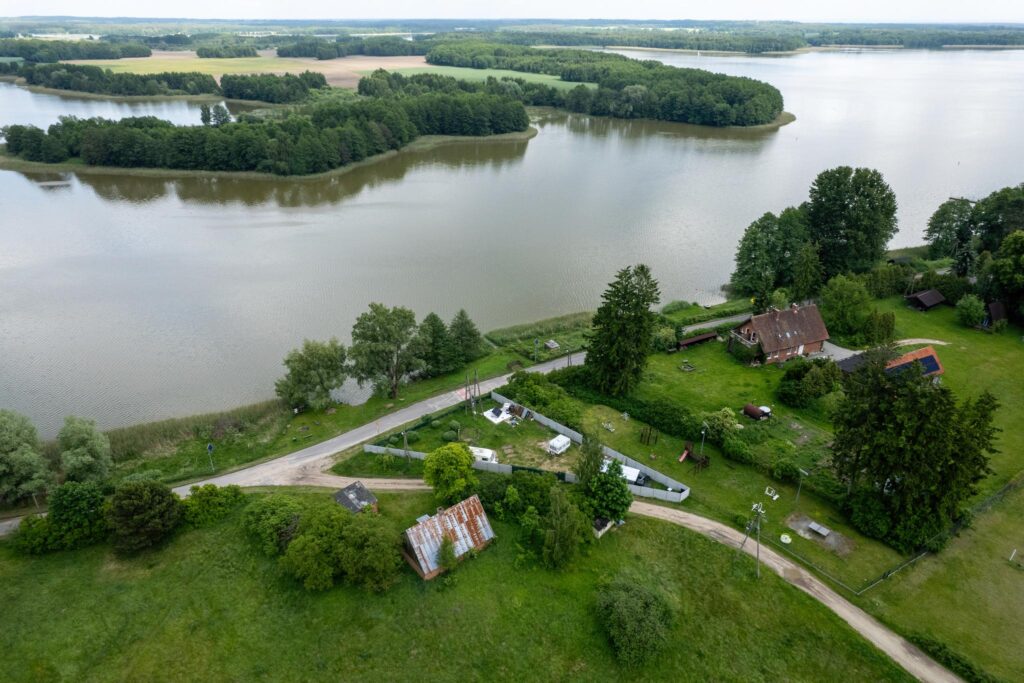 Działka budowlana w pobliżu jeziora Jeziorak - zdjęcie 7