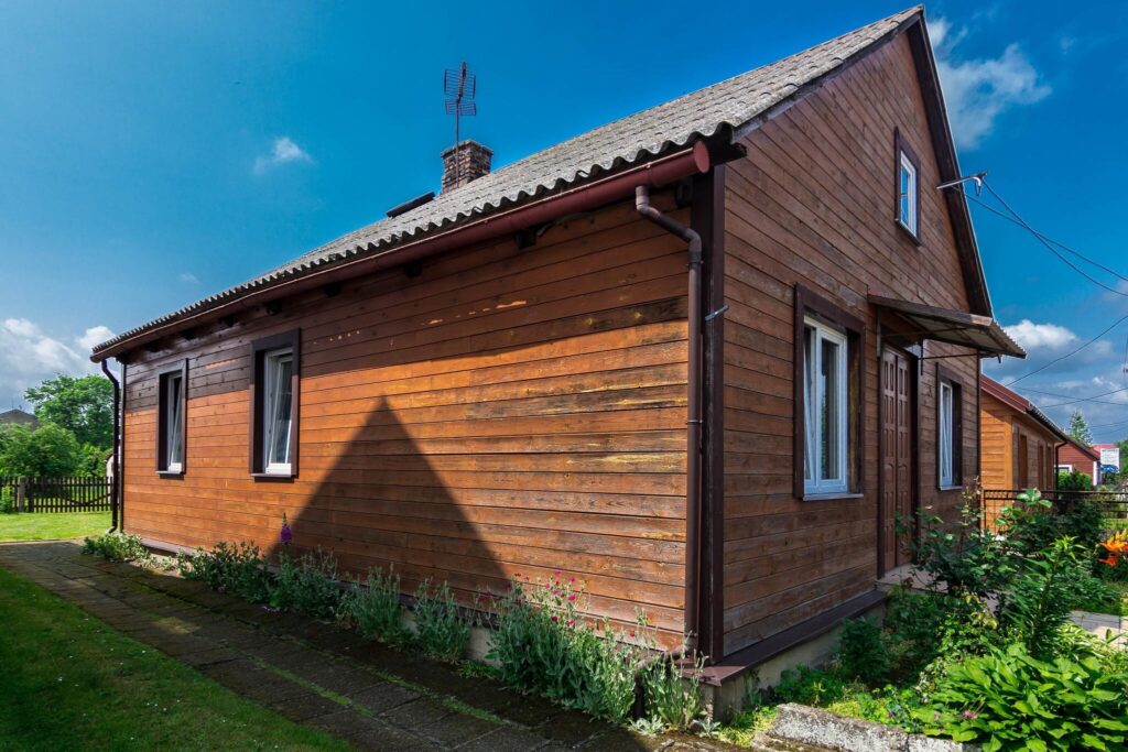 Na sprzedaż drewniany dom w Boćkach. - zdjęcie 2