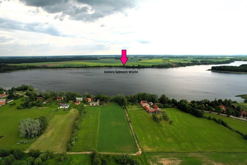 Na sprzedaż działka z widokiem na jezioro - zdjęcie 1