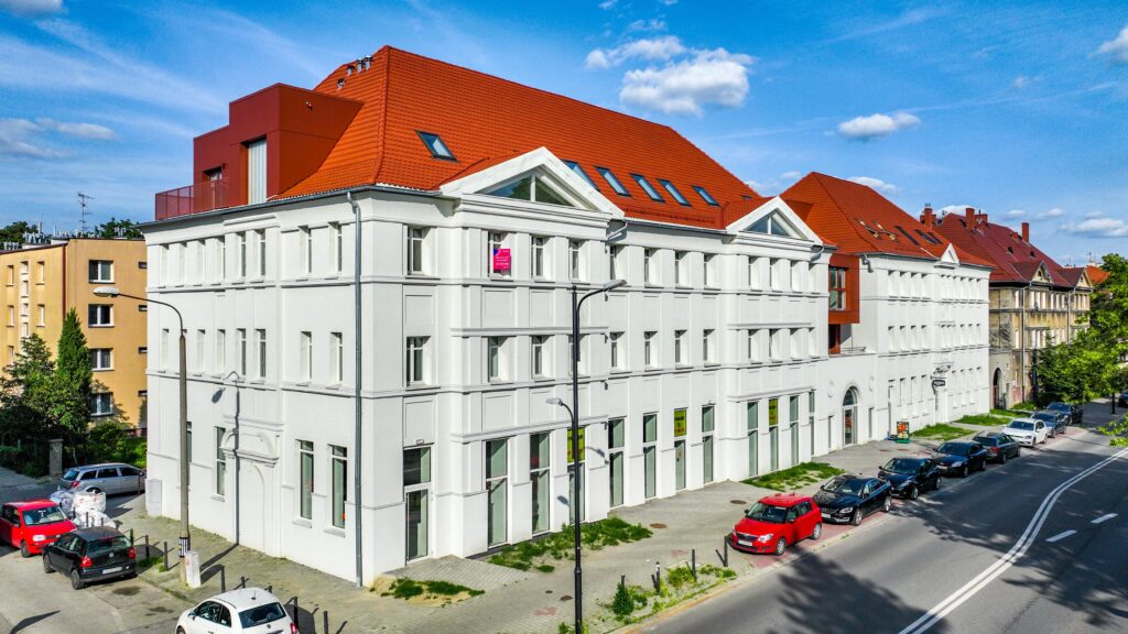 Mieszkanie w stanie deweloperskim w kamienicy - zdjęcie 5