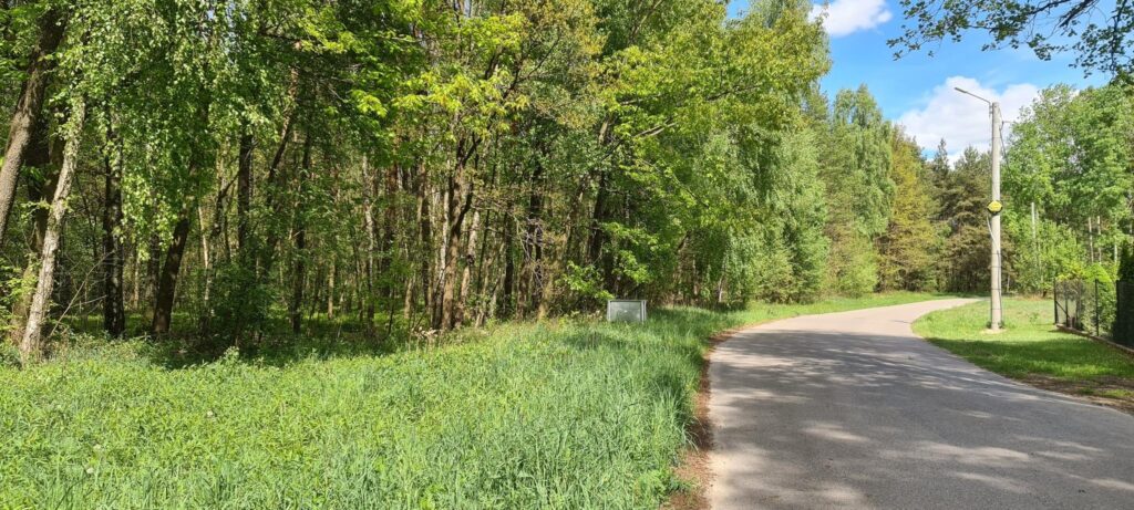 Działki na sprzedaż - zdjęcie 1