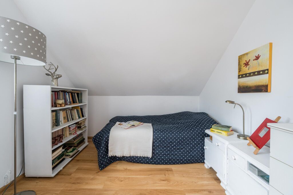 Dom w Piasecznie dla rodziny lub inwestora - zdjęcie 18