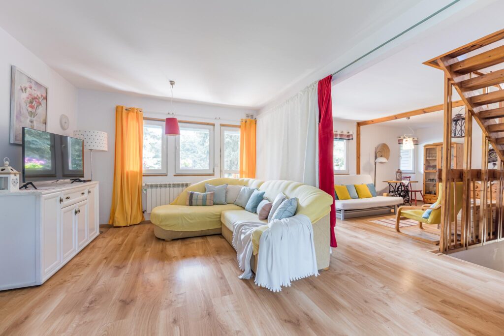 Dom w Piasecznie dla rodziny lub inwestora - zdjęcie 1