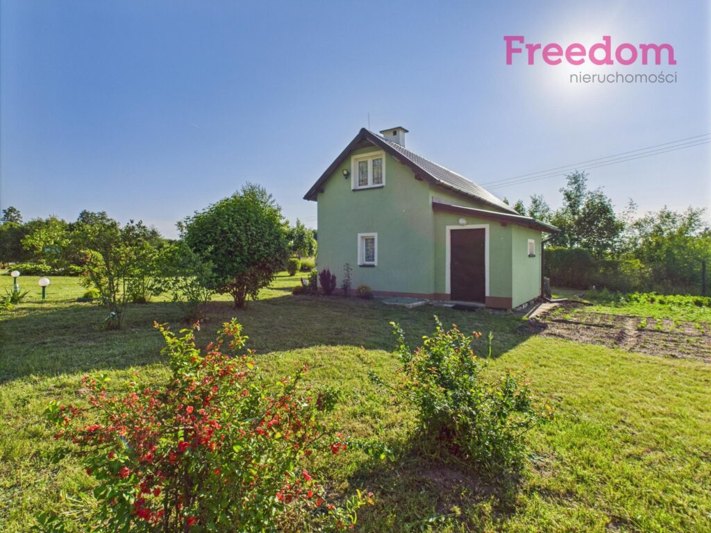 Urokliwy domek całoroczny z dużą działką. - zdjęcie 1