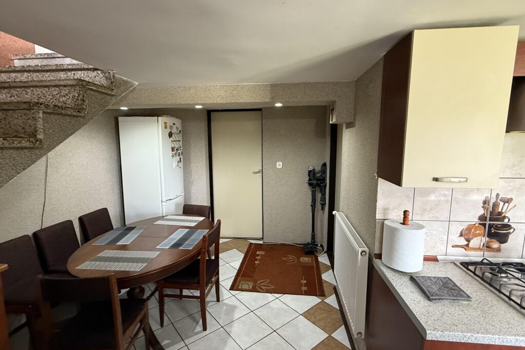 Dom na sprzedaż w Tucznej - zdjęcie 8