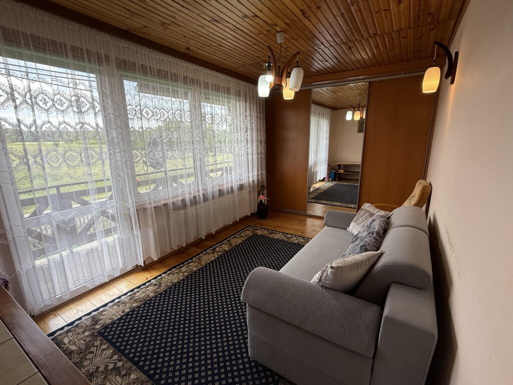 Dom na sprzedaż w Tucznej - zdjęcie 2