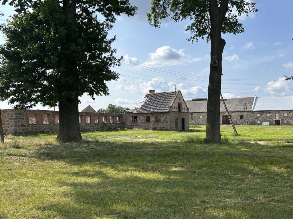 Na sprzedaż nieruchomość w Słuczu gm. Radziłów - zdjęcie 7