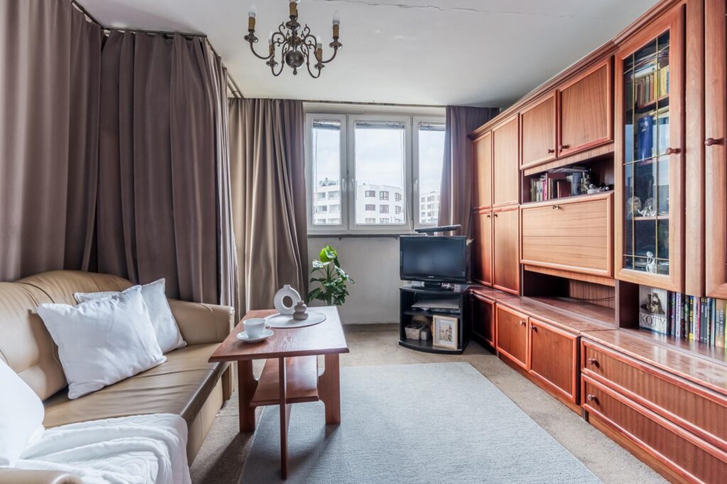Kawalerka 31,97 m² do remontu – Warszawa Targówek - zdjęcie 1