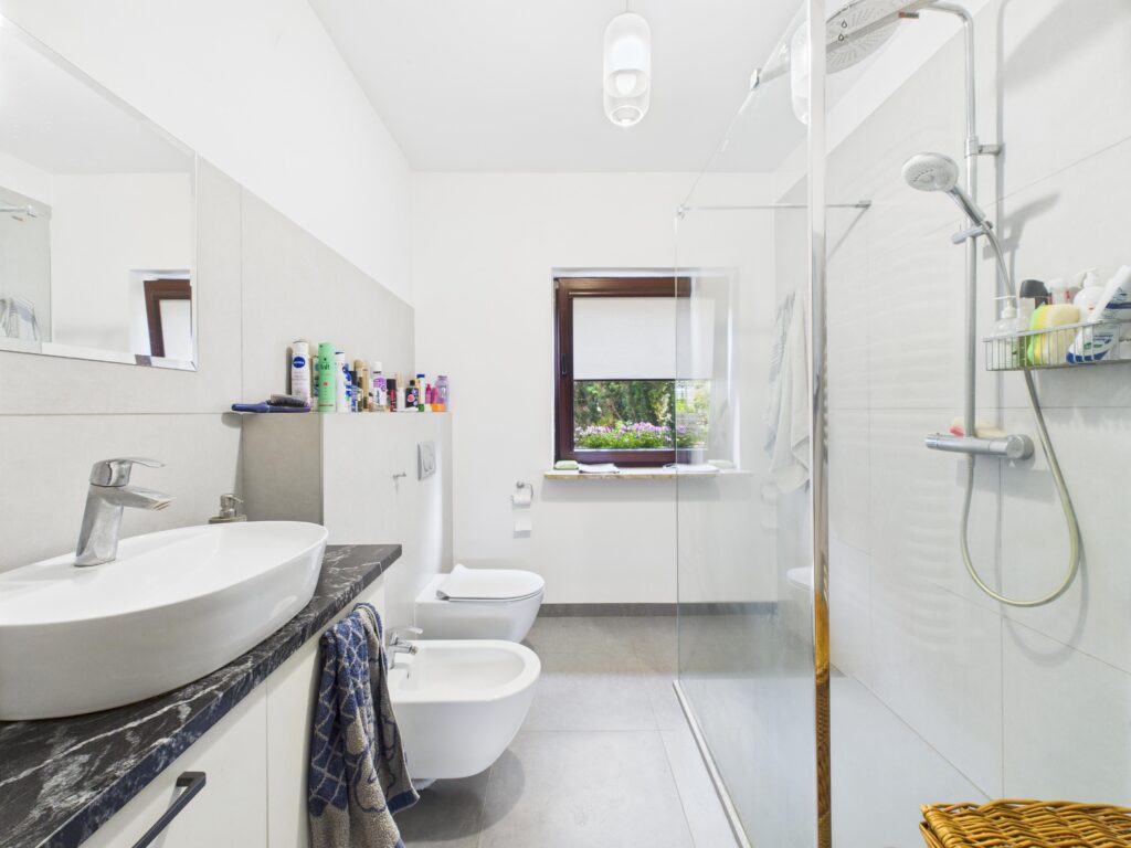 Dom 7-pokojowy 190m2 Radawiec, Konopnica - zdjęcie 11