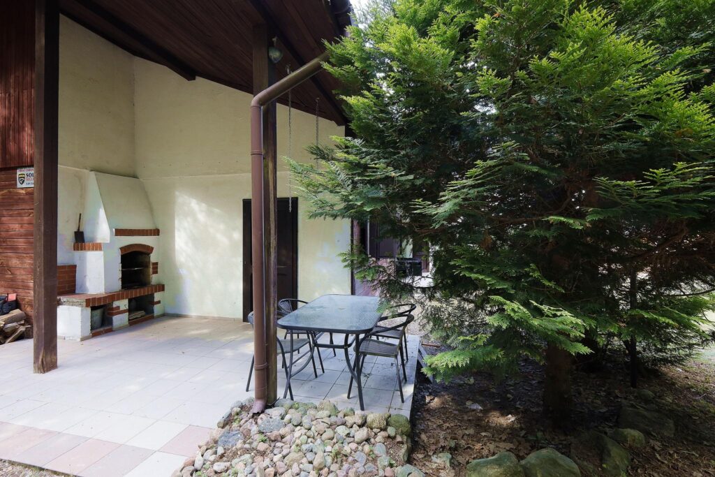 Dom całoroczny nad jeziorem - zdjęcie 3