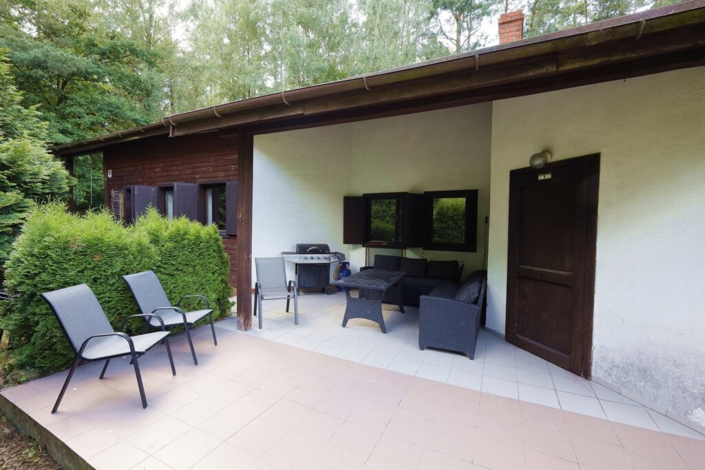 Dom całoroczny nad jeziorem - zdjęcie 23