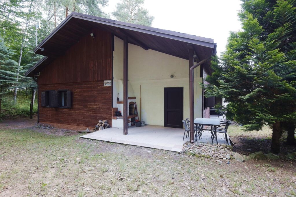 Dom całoroczny nad jeziorem - zdjęcie 24