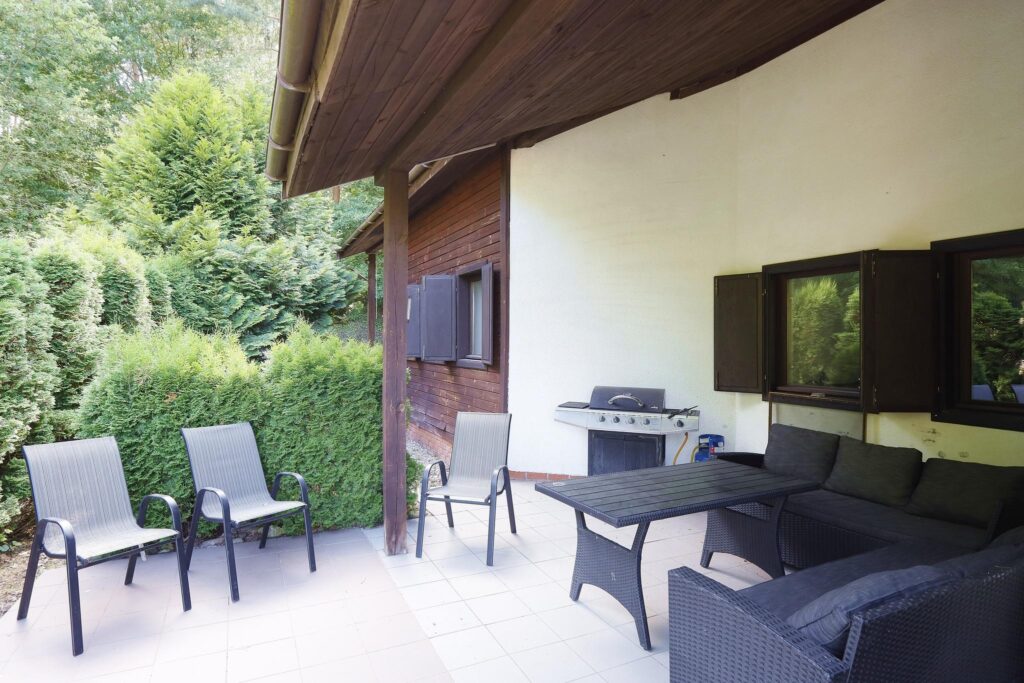 Dom całoroczny nad jeziorem - zdjęcie 29