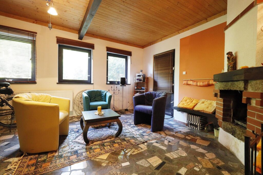 Dom całoroczny nad jeziorem - zdjęcie 20