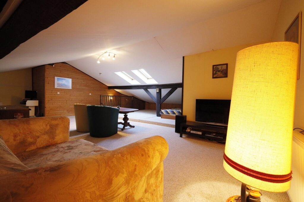 Dom całoroczny nad jeziorem - zdjęcie 17