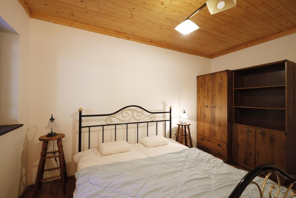 Dom całoroczny nad jeziorem - zdjęcie 19