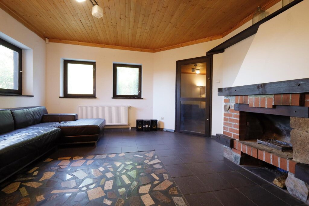 Dom całoroczny nad jeziorem - zdjęcie 36