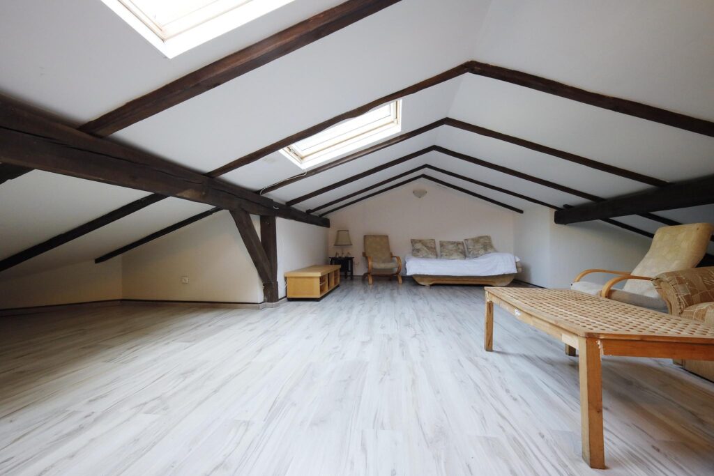 Dom całoroczny nad jeziorem - zdjęcie 37