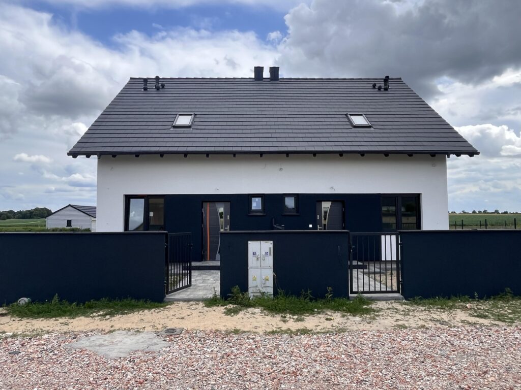 Nowoczesny dom z ogrodem Gortatowo obok Swarzędza - zdjęcie 3