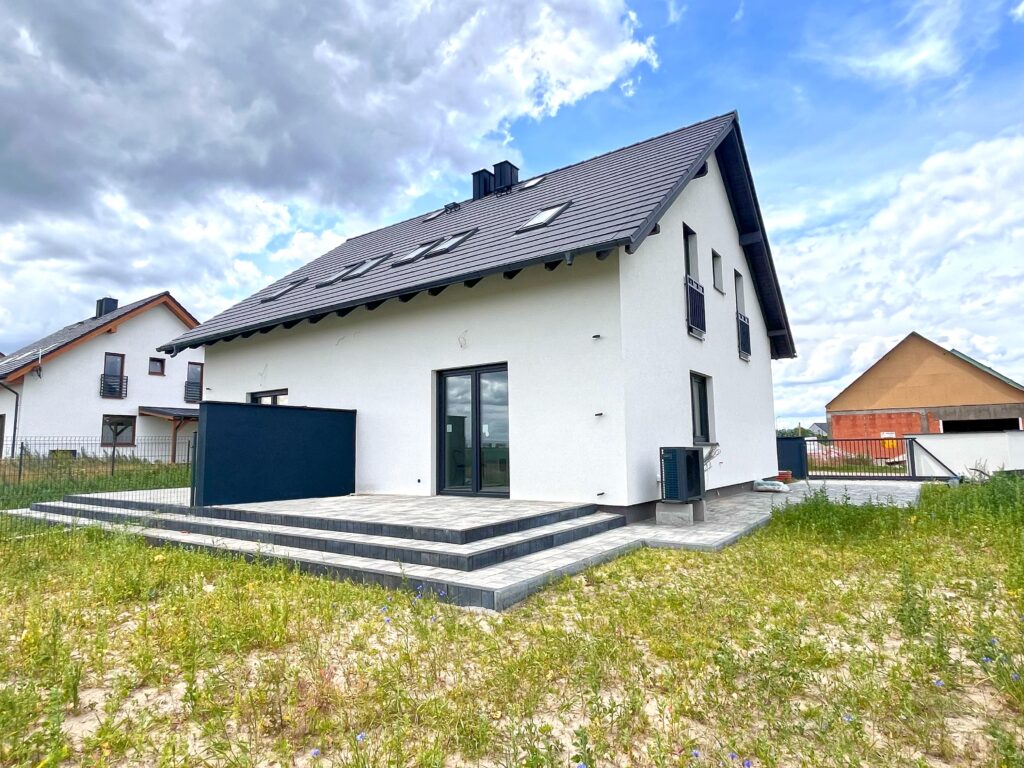 Nowoczesny dom z ogrodem Gortatowo obok Swarzędza - zdjęcie 2