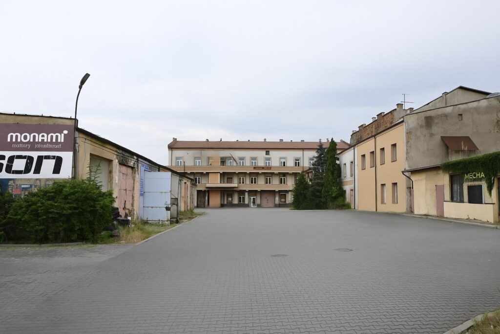 Kompleks magazynowo-biurowy w centrum miasta - zdjęcie 6