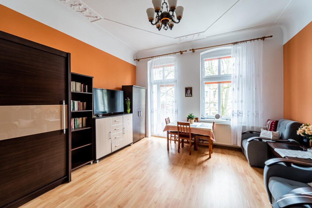 Mieszkanie w kamienicy w centrum Kołobrzegu - zdjęcie 3