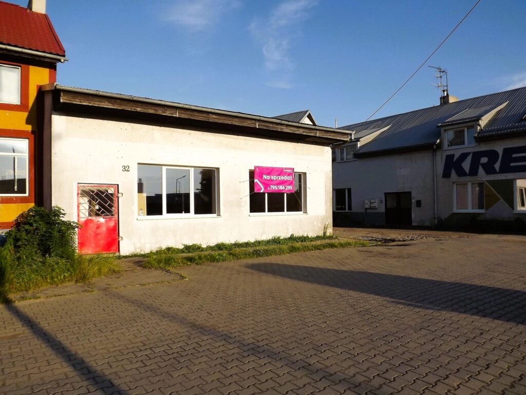 Dwa lokale użytkowe w Olsztynku z potencjałem - zdjęcie 2