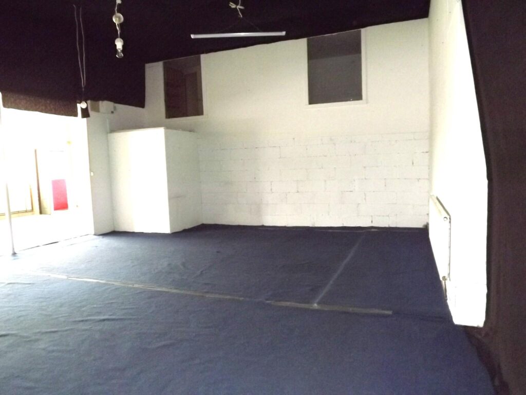 Dwa lokale użytkowe w Olsztynku z potencjałem - zdjęcie 12