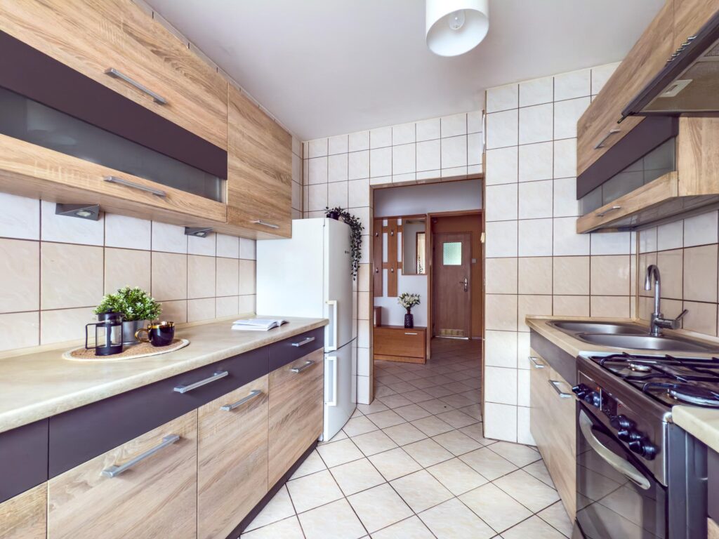 Mieszkanie z potencjałem na parterze - zdjęcie 2