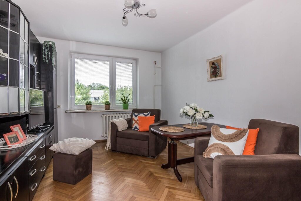 3 pokoje, cegła, blisko centrum, 47 m2 - zdjęcie 1