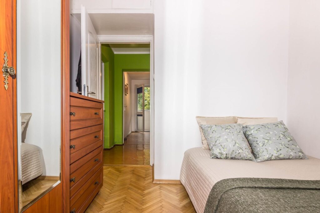 3 pokoje, cegła, blisko centrum, 47 m2 - zdjęcie 4