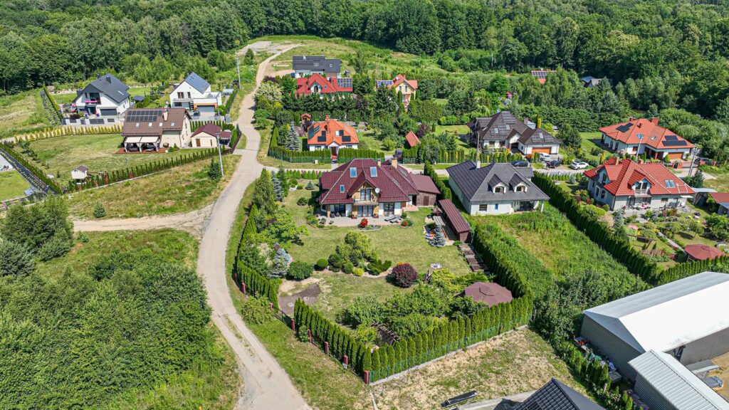 Dom Wolnostojący przy ul. Orzechowej - Elbląg - zdjęcie 1