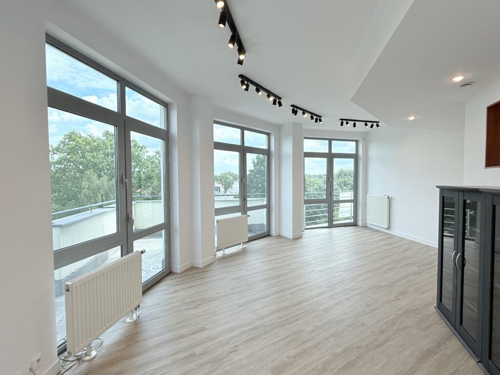 Lokal Warszawa Wesoła 152 m2 przy obwodnicy - zdjęcie 4