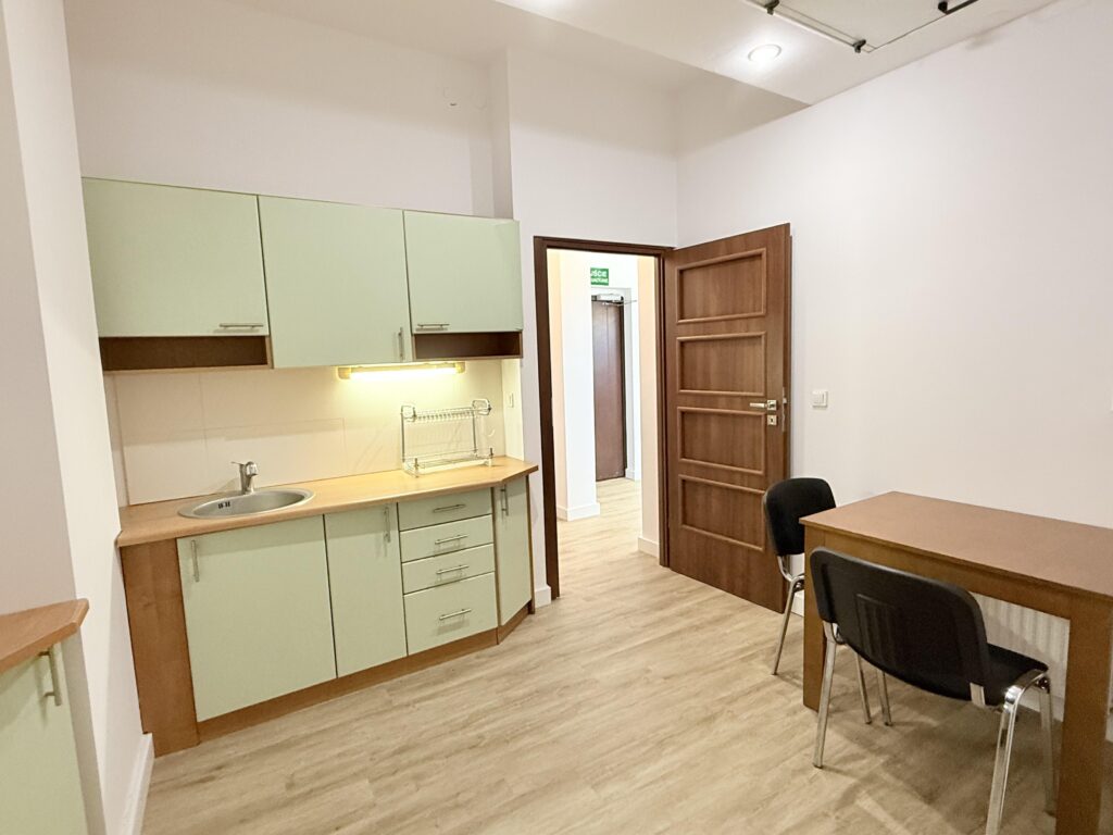Lokal Warszawa Wesoła 152 m2 przy obwodnicy - zdjęcie 8