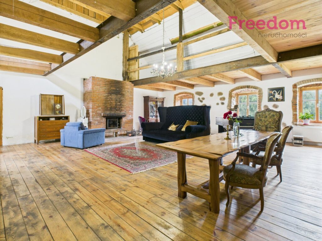 Stylowe siedlisko z duszą i historią - zdjęcie 1