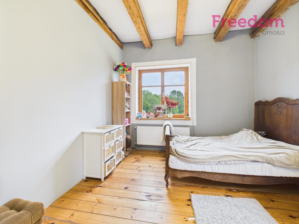 Stylowe siedlisko z duszą i historią - zdjęcie 14