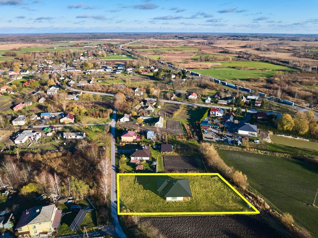 Dom parterowy do wykończenia w Brzeźnie - zdjęcie 12