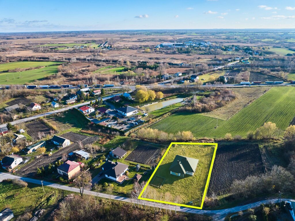 Dom parterowy do wykończenia w Brzeźnie - zdjęcie 15