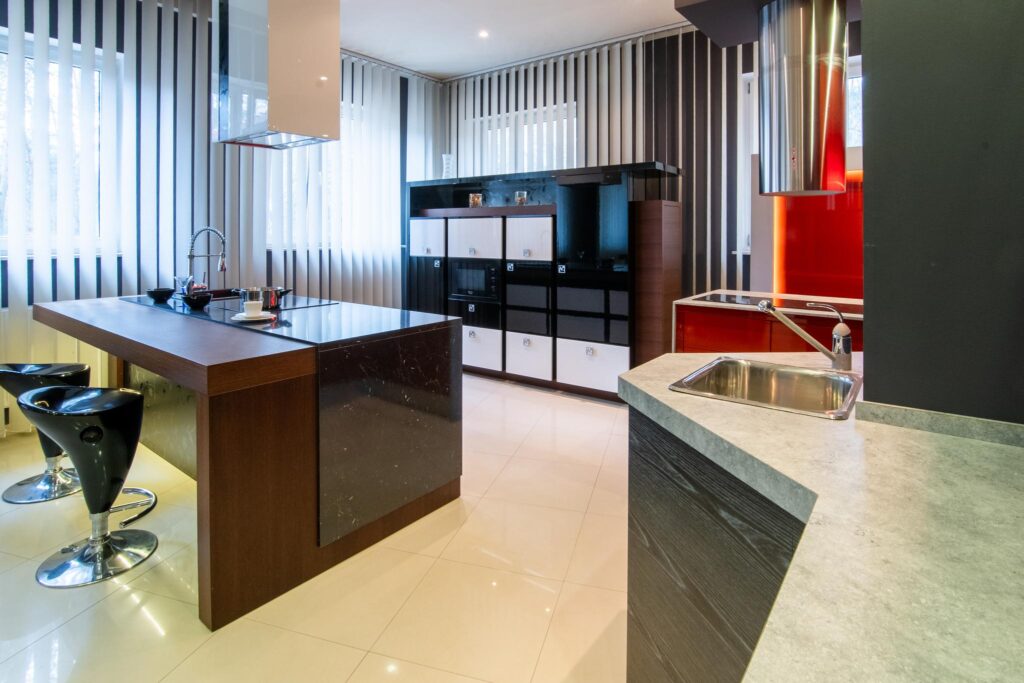 Hala produkcyjna z magazynem, biurami oraz działką - zdjęcie 77