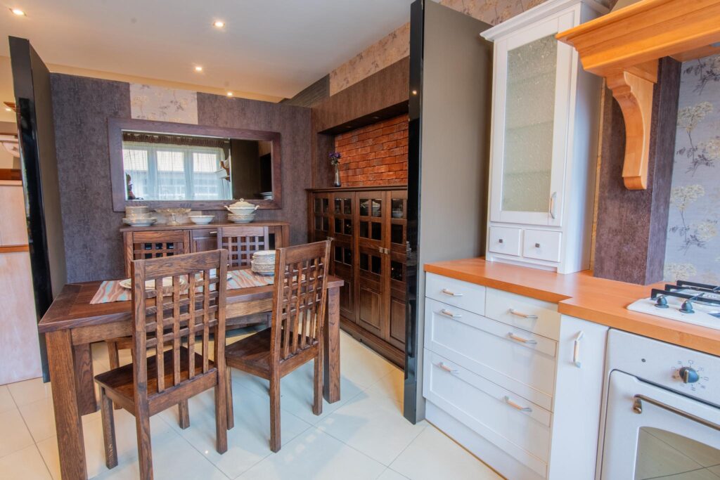 Hala produkcyjna z magazynem, biurami oraz działką - zdjęcie 84