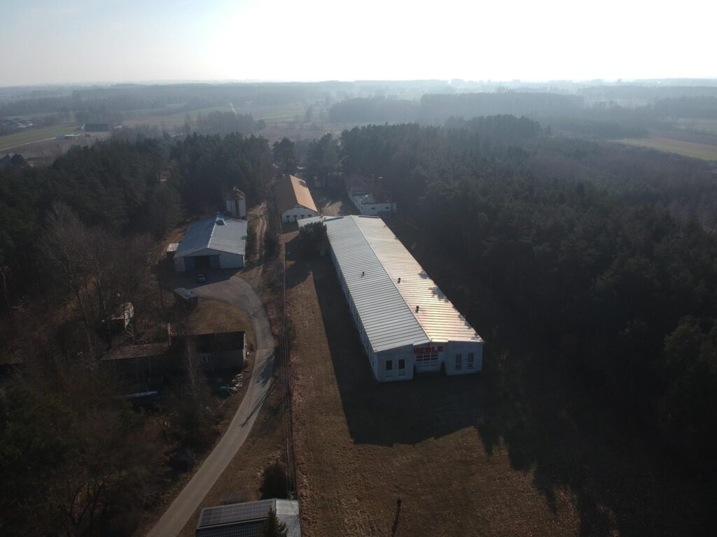 Hala produkcyjna z magazynem, biurami oraz działką - zdjęcie 90