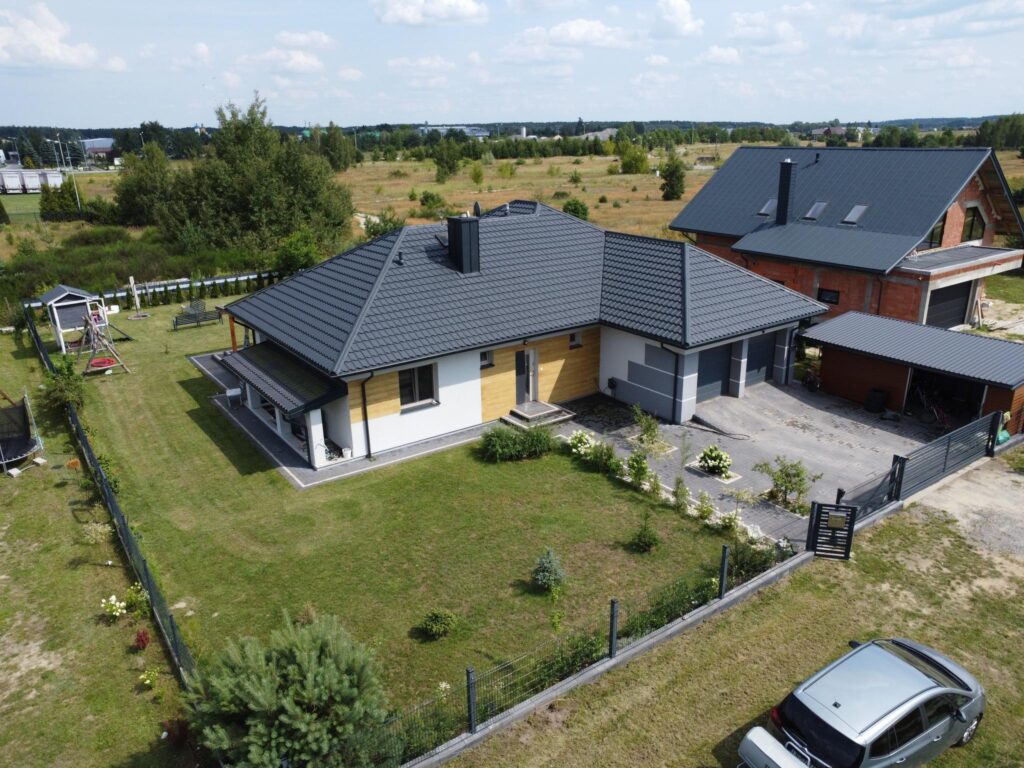 Piękny nowoczesny dom fotwoltaika pompa ciepła - zdjęcie 1
