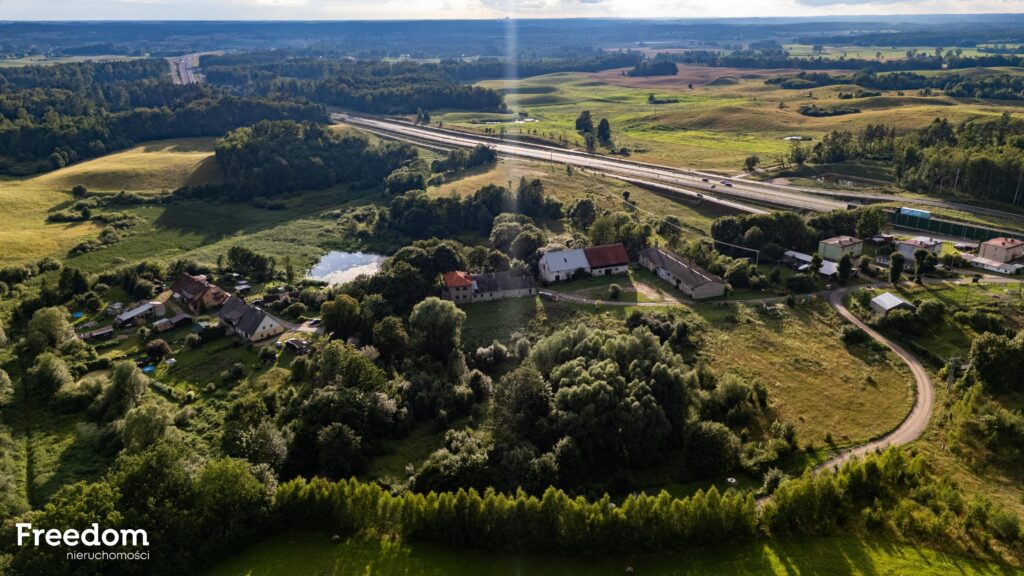 Stylowe siedlisko z duszą i historią - zdjęcie 23