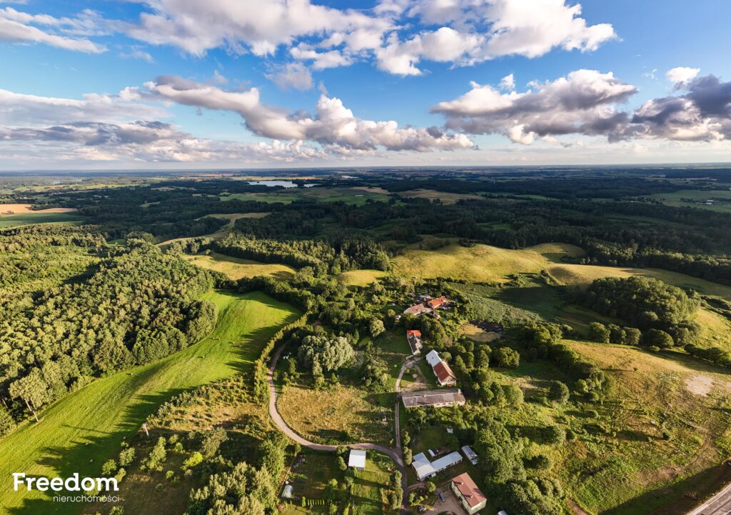 Stylowe siedlisko z duszą i historią - zdjęcie 25
