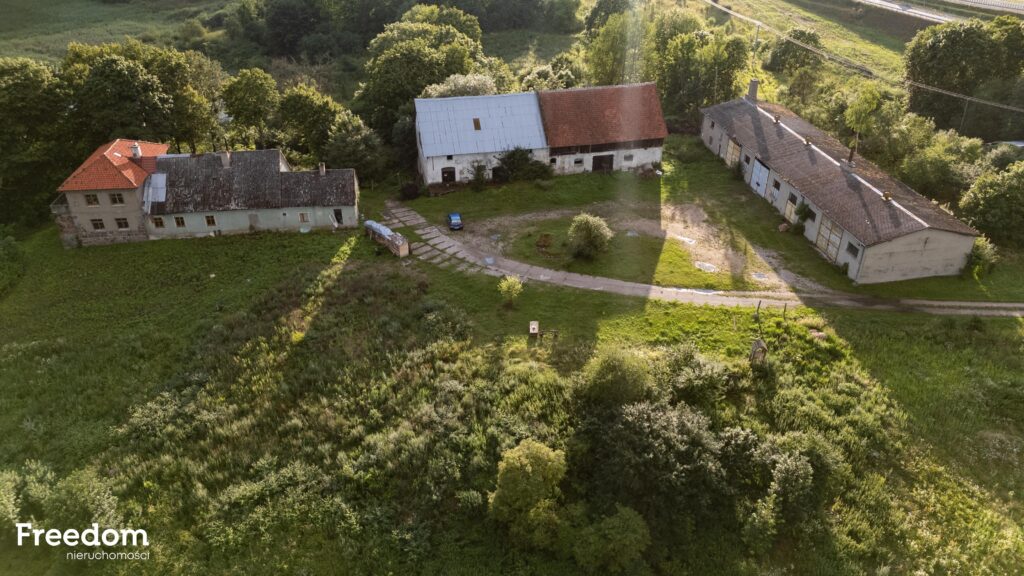 Stylowe siedlisko z duszą i historią - zdjęcie 26